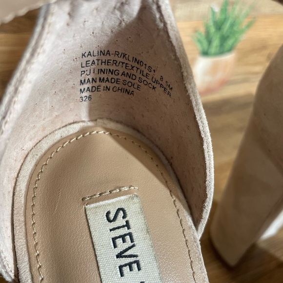 Steve Madden Kalina Crystal Embellished Suede Heel Sandal Size 8.5 wedding - Picture 4 of 8